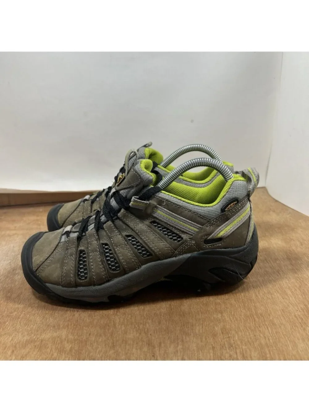Keen Voyageur Shoes Women Size 7.5 Brown Green Waterproof Hiking Trail 1010141